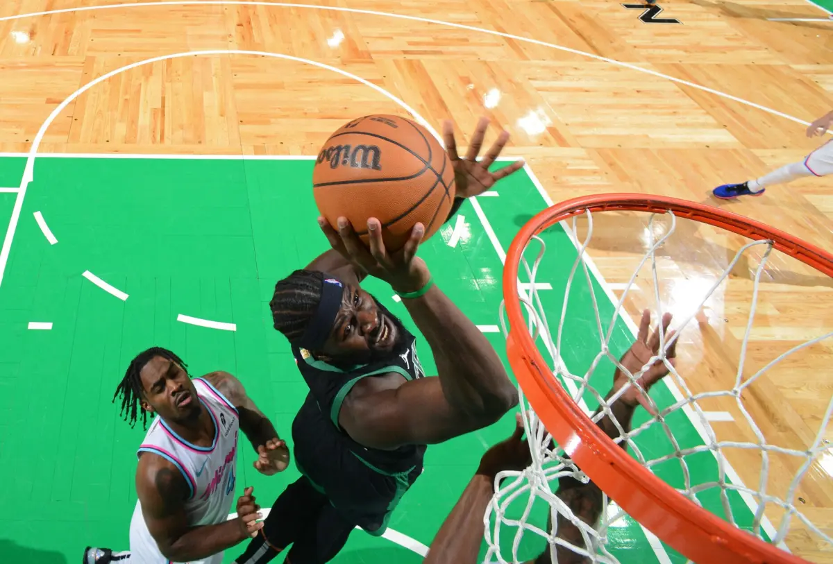 Imagem de contexto do artigo Neemias Queta marca sete pontos na derrota dos Boston Celtics diante dos Miami Heat