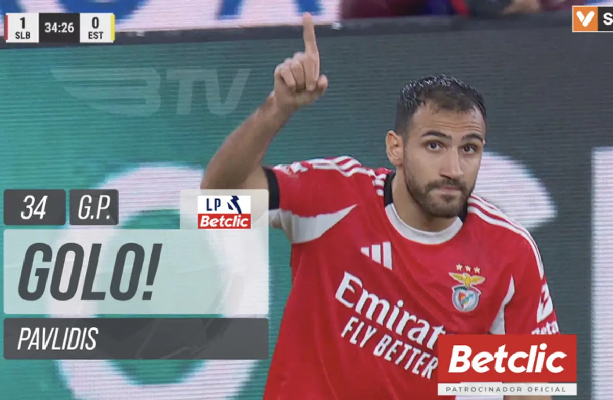 Imagem de contexto do artigo Benfica-Estoril: VAR, penálti e golo de Pavlidis para abrir o marcador