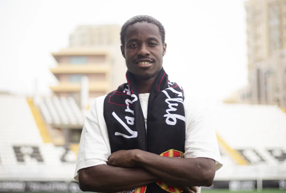 Imagem de contexto do artigo Varzim recebe extremo Eric Ayiah por empréstimo do Felgueiras