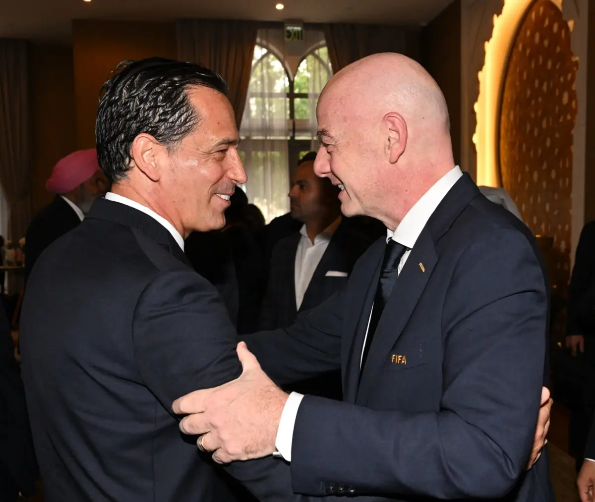 Pedro Proença e Gianni Infantino, presidente da FIFA