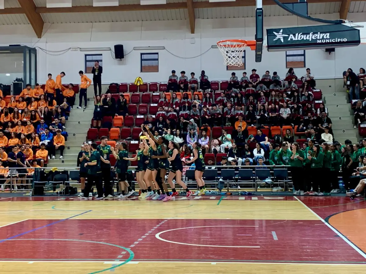 Imagem de contexto do artigo Porto celebra "tri" em sub-16 femininos na Festa do Basquetebol Juvenil
