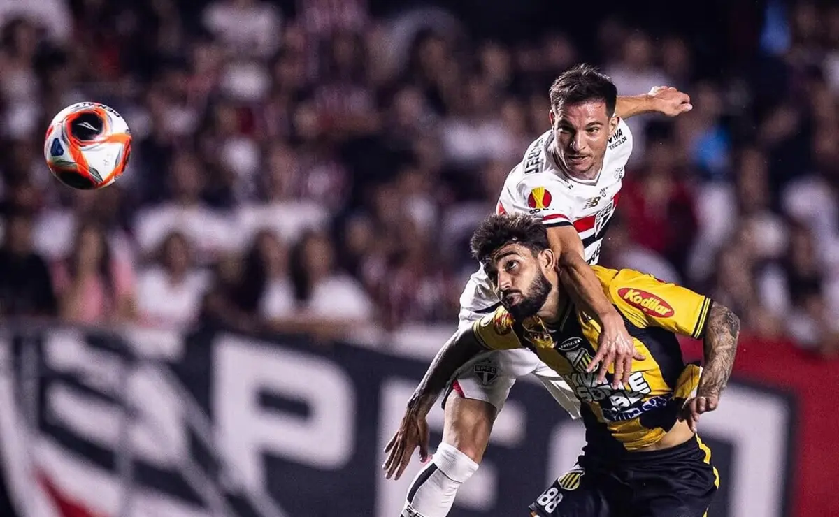 Cédric Soares (créditos: Instagram)