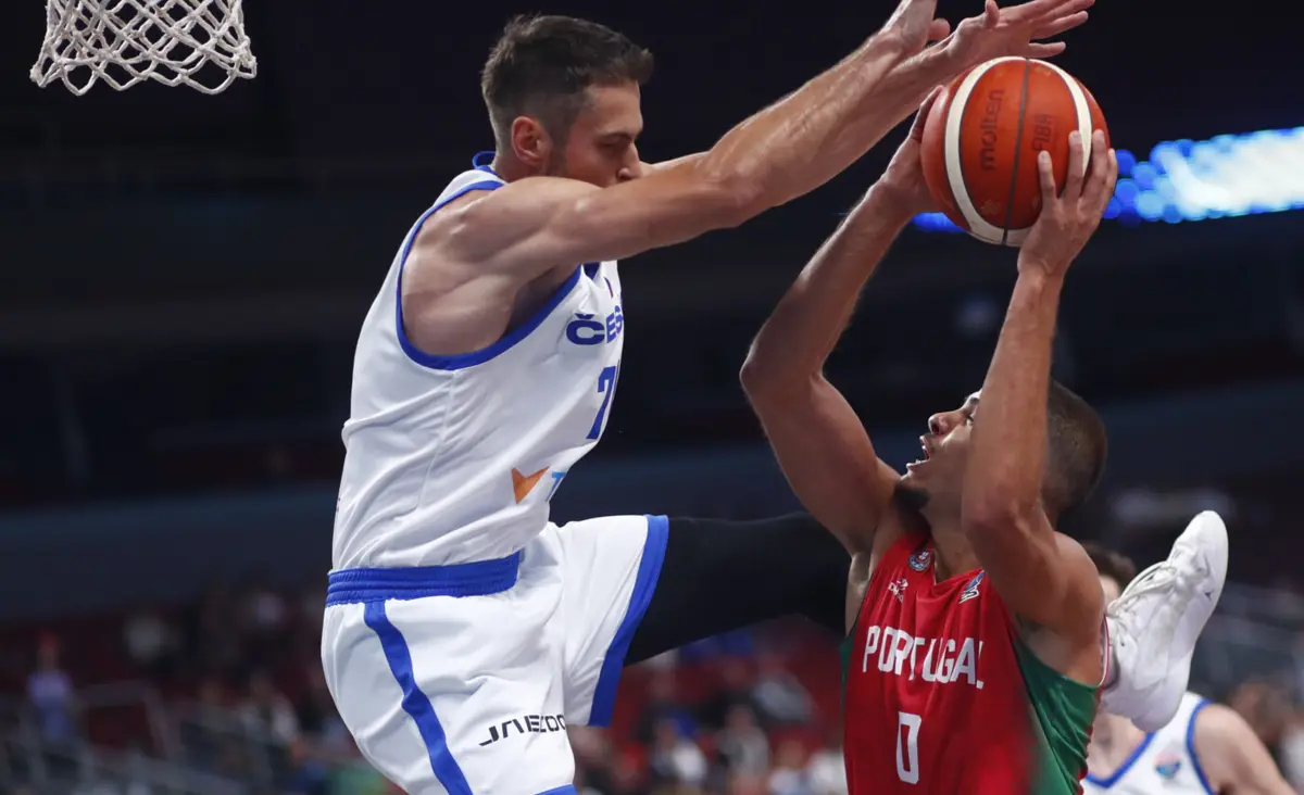 Diogo Brito, à direita (créditos: EPA)