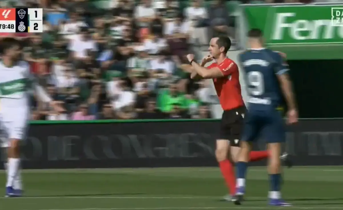 Imagem de contexto do artigo Protocolo antirracismo é ativado e Elche-Espanhol é interrompido