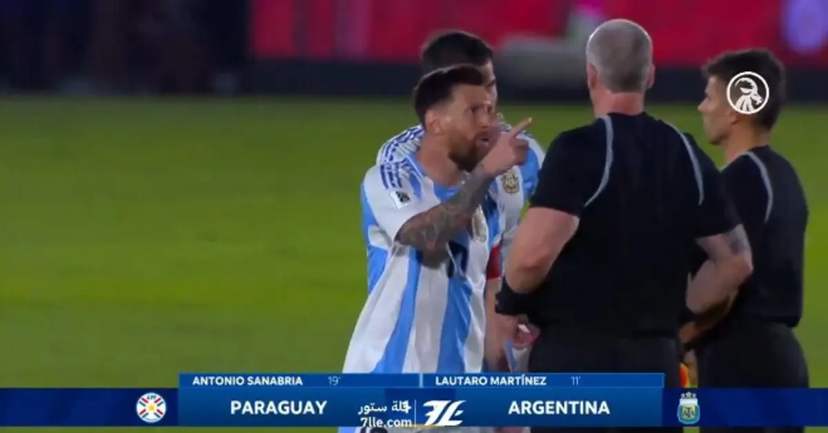 Imagem de contexto do artigo Messi visa árbitro após derrota e Scaloni aponta: "Se falar, será desculpa"