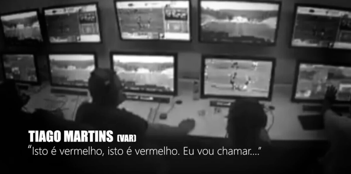 Imagem de contexto do artigo Benfica divulga áudios na sala do VAR no pisão a Belotti: "É vermelho..."