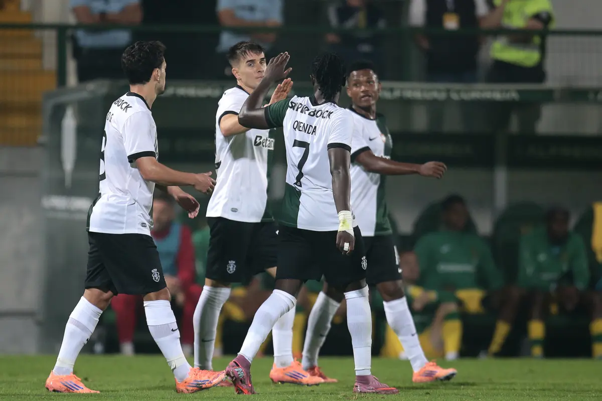 Sporting sofreu para vencer em Paços de Ferreira