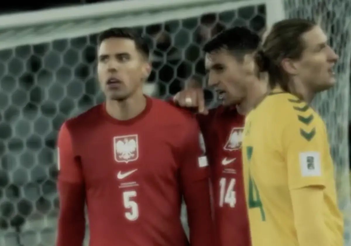 Imagem de contexto do artigo Polónia identifica FC Porto em publicação sobre Bednarek e Kiwior: "A nossa dupla defensiva"