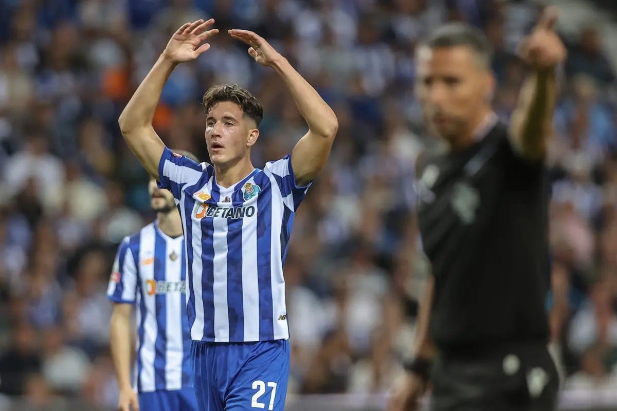 Deniz Gul leva dois golos pelo FC Porto (Créditos: Miguel Pereira/Global Imagens)