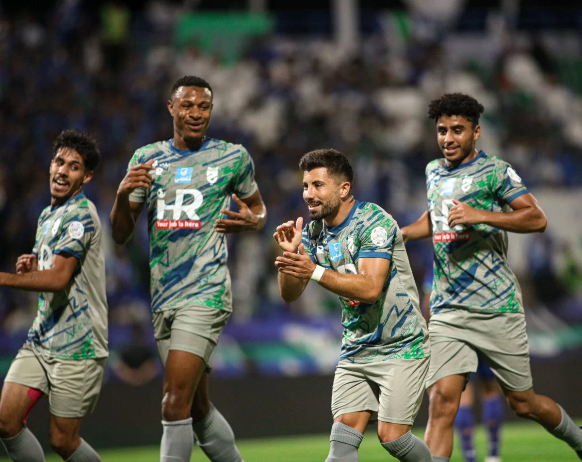 Tozé festeja (Al Hazem)