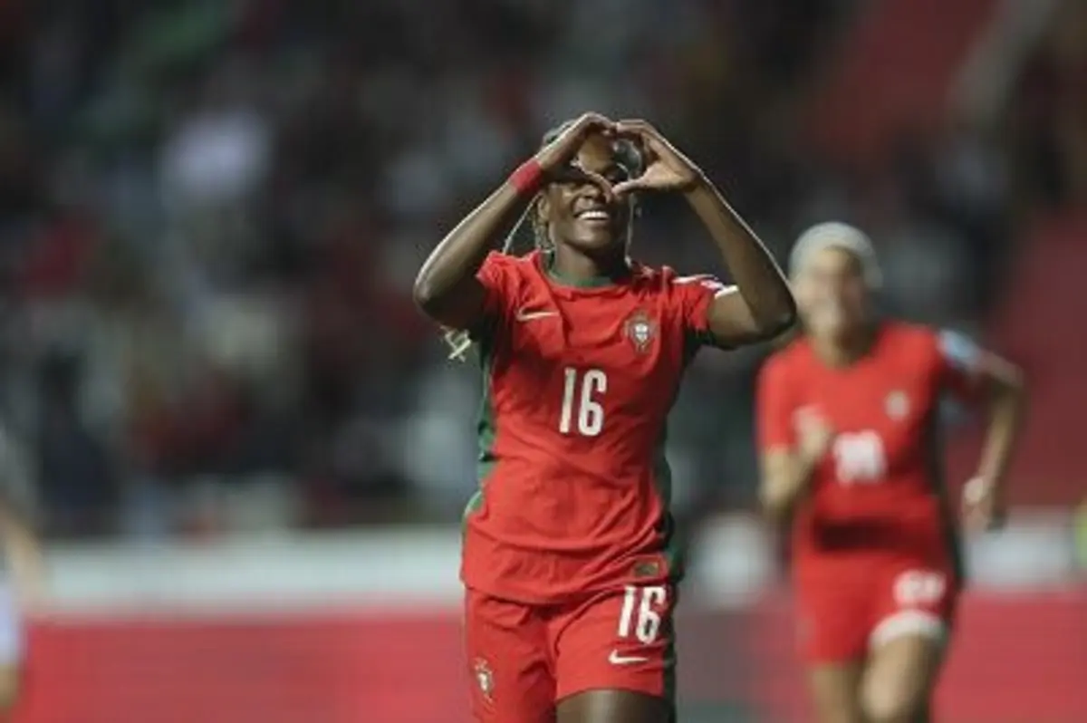 Imagem de contexto do artigo Portugal-Bósnia: navegadoras entram a ganhar na qualificação para o Europeu feminino