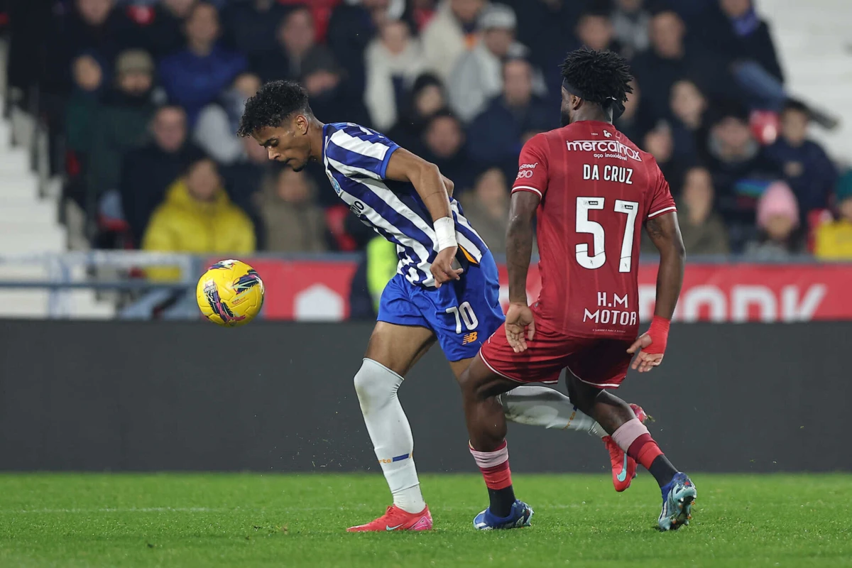 Imagem de contexto do artigo Gonçalo Borges após derrota do FC Porto: "Não é só o míster Vítor Bruno, nós temos responsabilidades..."