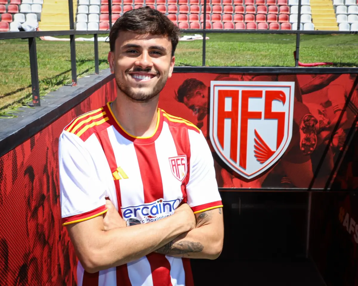 Imagem de contexto do artigo Oficial: Pedro Lima chega do Palmeiras e reforça Aves SAD