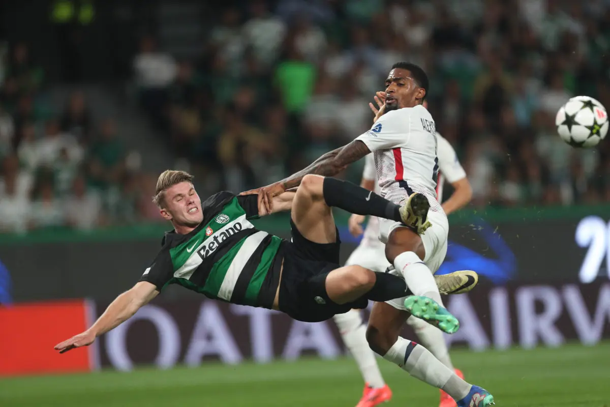 Alexsandro Ribeiro e Gyokeres (CARLOS COSTA AFP)