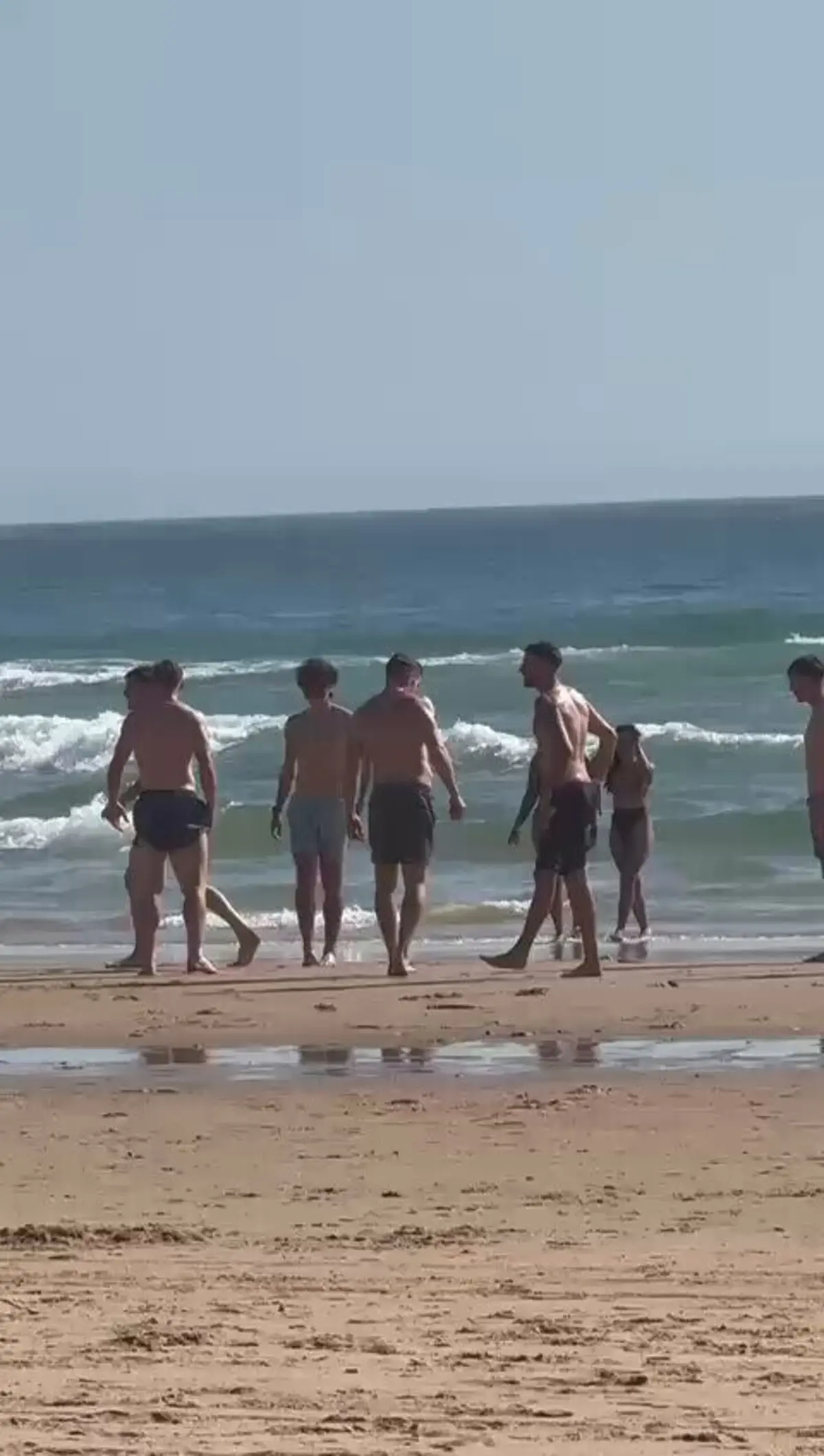 Imagem de contexto do artigo Planos para um dia de sol na folga? Jogadores do Sporting foram à praia