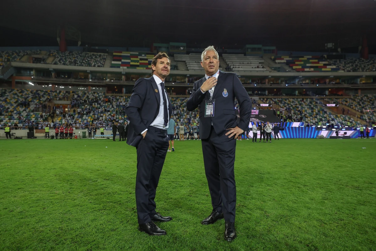 André Villas-Boas e Jorge Costa (Créditos: Miguel Pereira/Global Imagens)