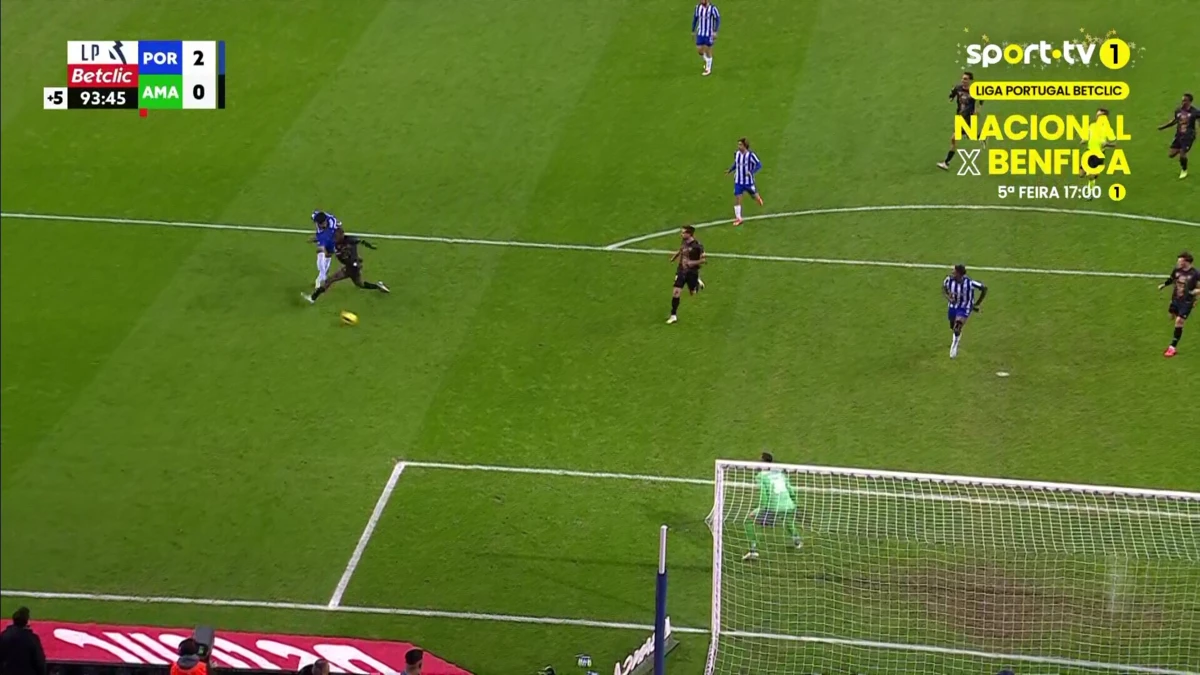 Imagem de contexto do artigo FC Porto-Estrela: Gonçalo Borges acalmou Dragão com golo no período de compensação