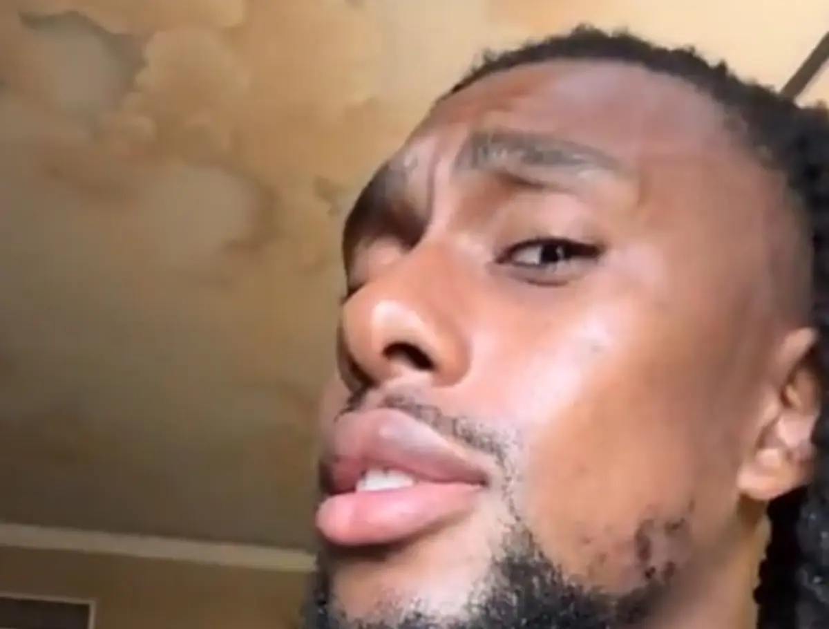 Imagem de contexto do artigo Internacional nigeriano mostra vista do seu quarto de hotel e a reação diz tudo