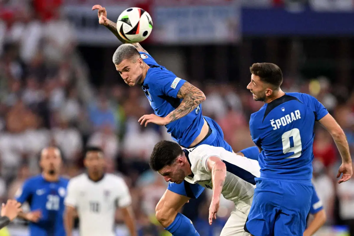 Sesko no alto (créditos: Kirill KUDRYAVTSEV / AFP)