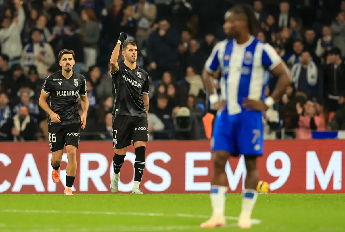 Nélson Oliveira marcou no Dragão