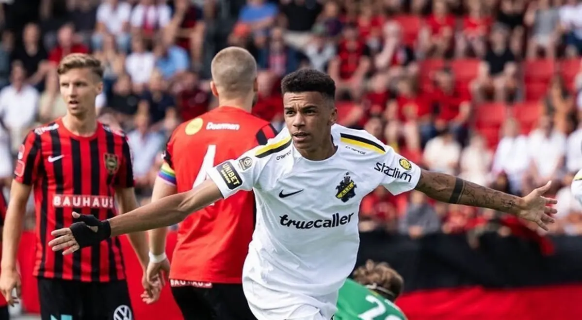 Rui Modesto ao serviço do AIK (Créditos: reprodução/Instagram)