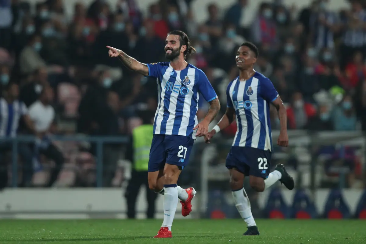 Sérgio Oliveira ao serviço do FC Porto
