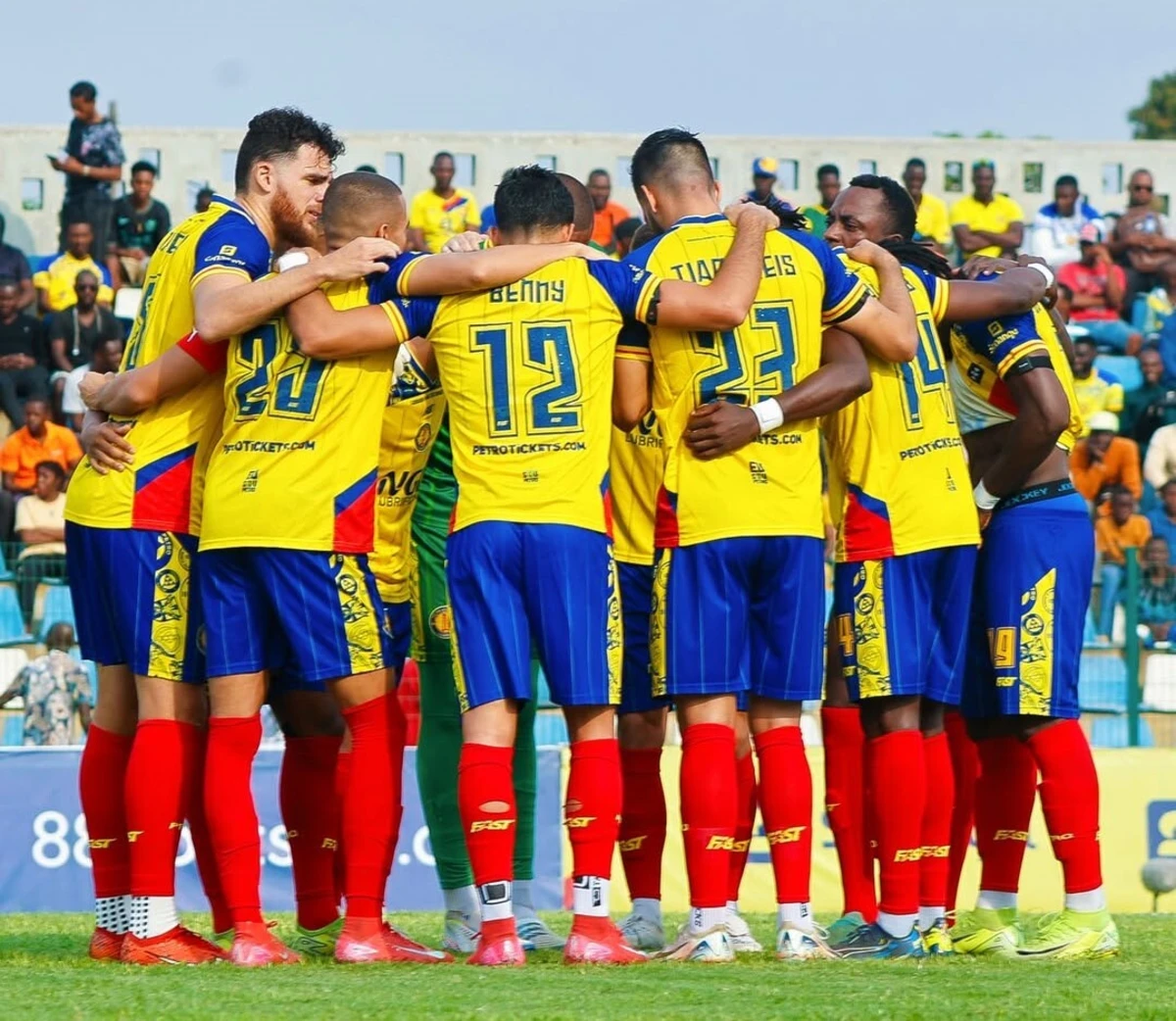 Imagem de contexto do artigo Campeão Petro de Luanda com estreia sorridente no Girabola