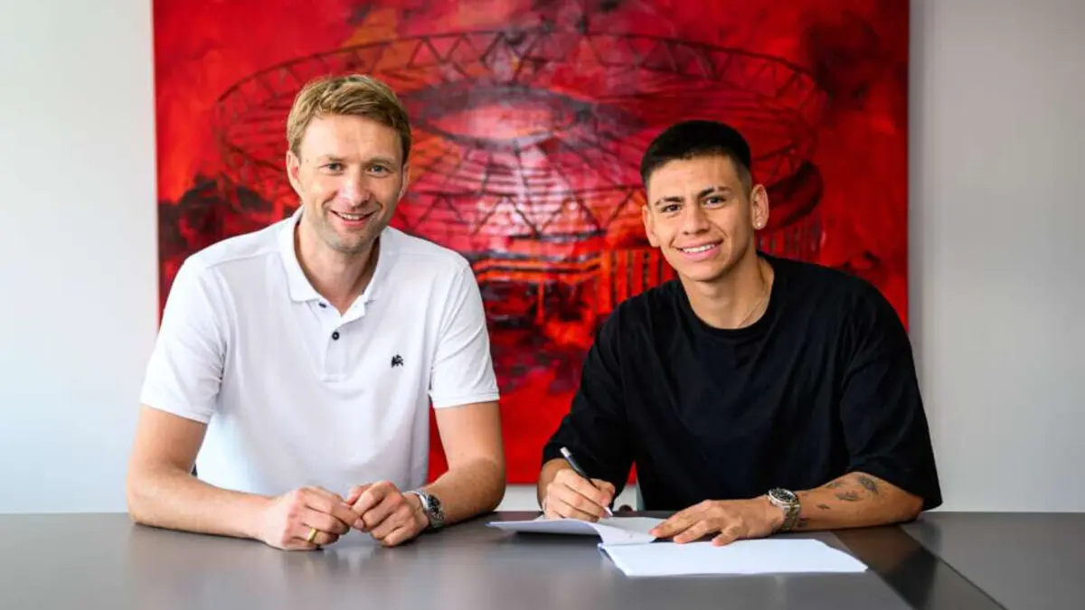 Imagem de contexto do artigo Echeverri do City para o Bayer Leverkusen: "Um jogador refinado"