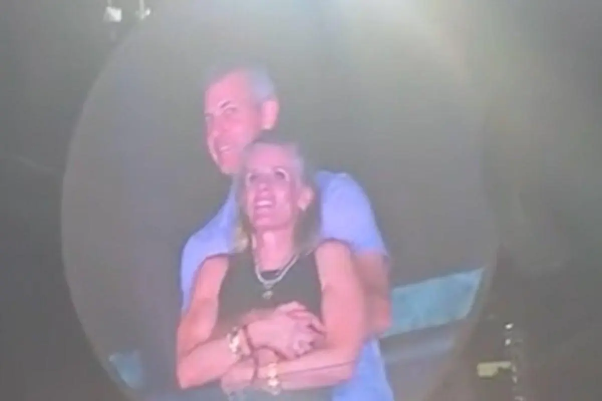 Kristin Cabot e Andy Byron apanhados na Kiss Cam dos Cold Play