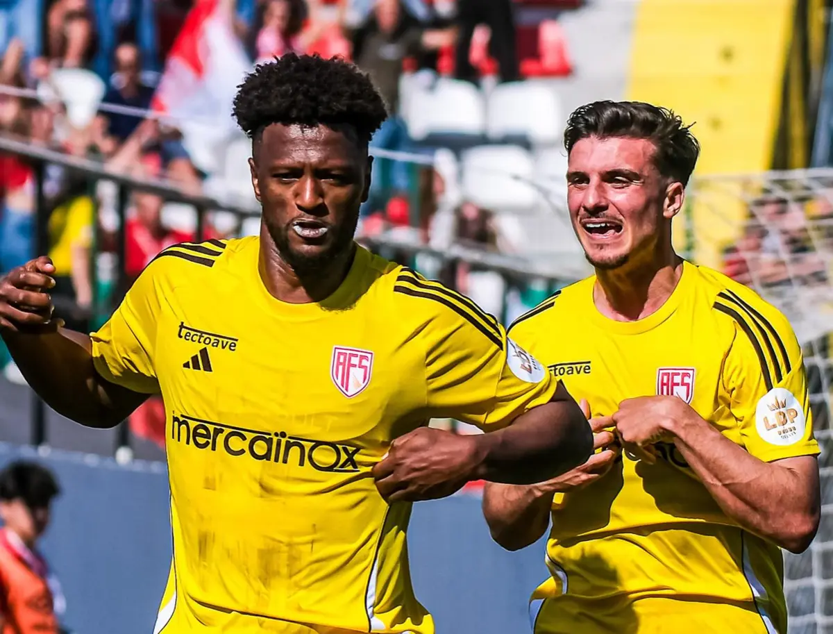 Imagem de contexto do artigo Aves SAD vence Estrela da Amadora e mantém-se na luta pela permanência direta