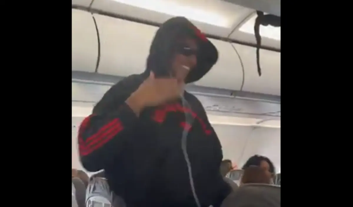 Imagem de contexto do artigo Champions: jogador do Barcelona viaja para Milão em voo com os adeptos