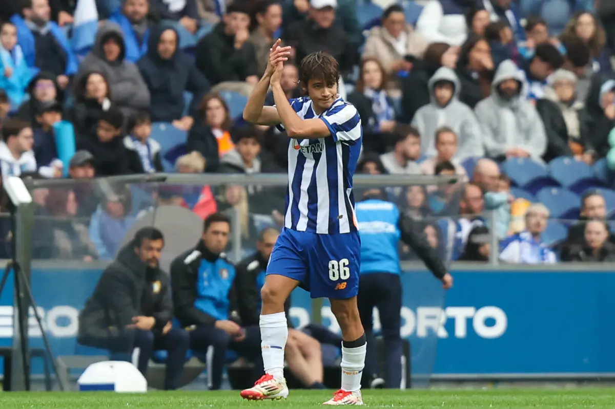 Rodrigo Mora bisou e continua a suscitar curiosidade pela Europa fora (créditos: Ivan del Val)