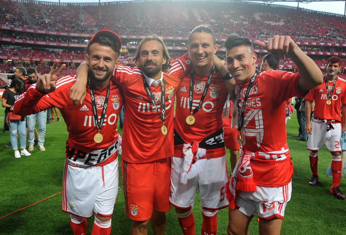 Fejsa conquistou cinco campeonatos pelo Benfica (Créditos: Álvaro Isidoro/Global Imagens)