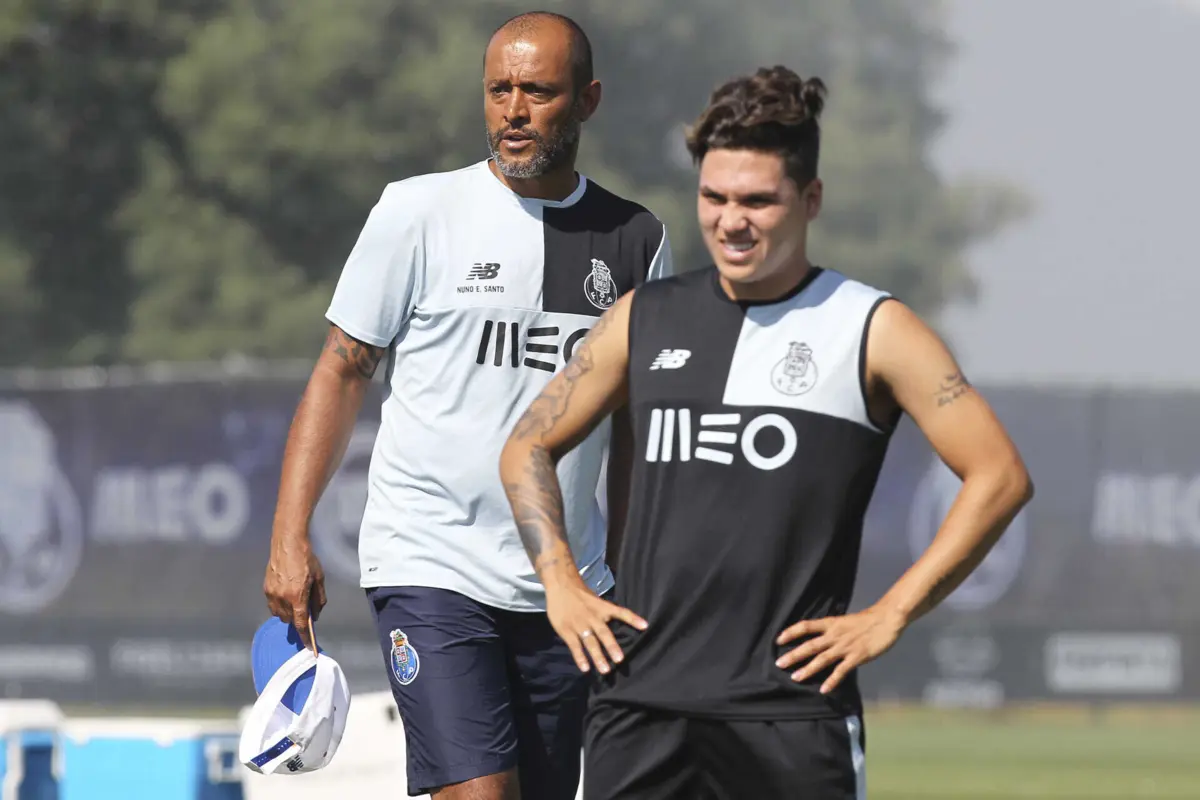 Quintero e Nuno Espírito Santo (crédito: Fábio Poço/Global Imagens)