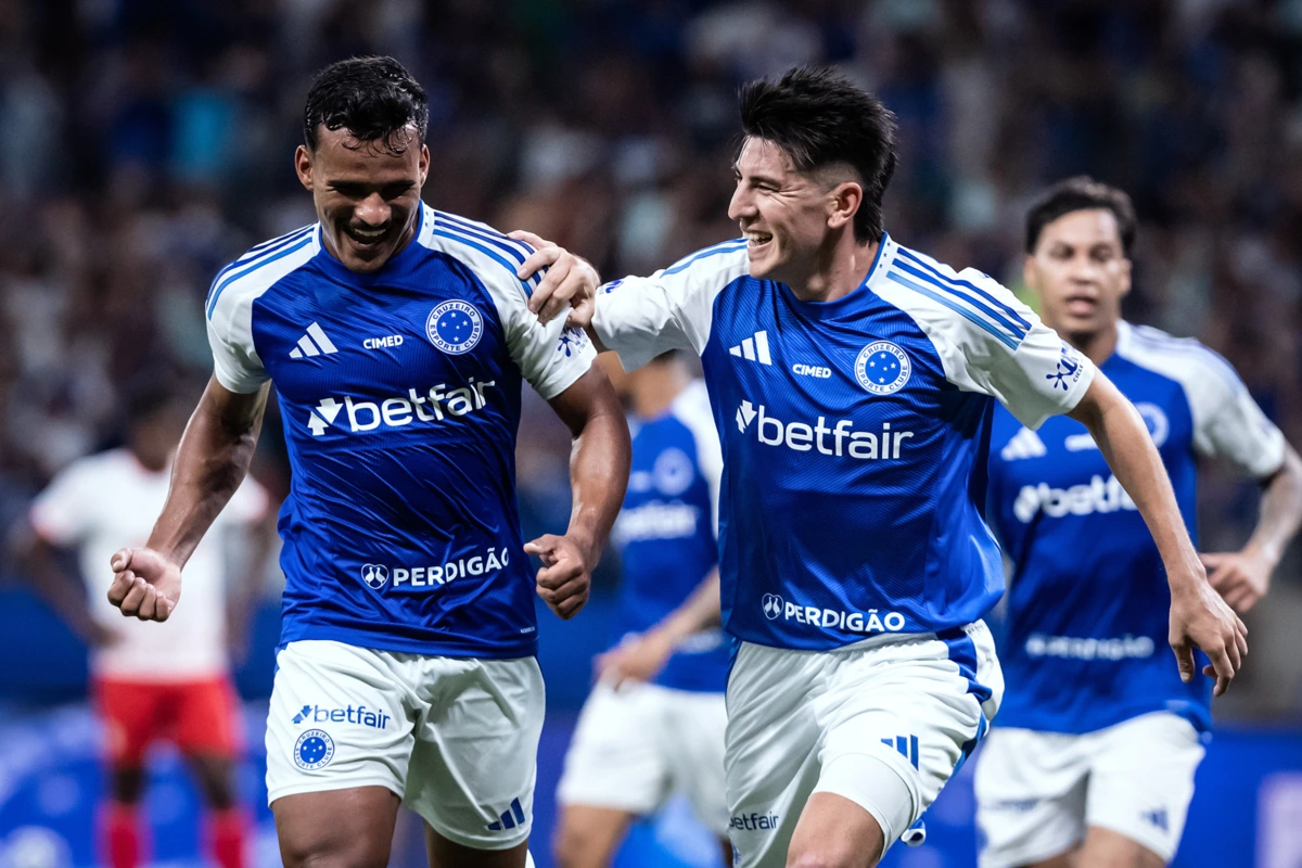 Imagem de contexto do artigo Cruzeiro de Leonardo Jardim vence e cola-se à condição ao líder Flamengo
