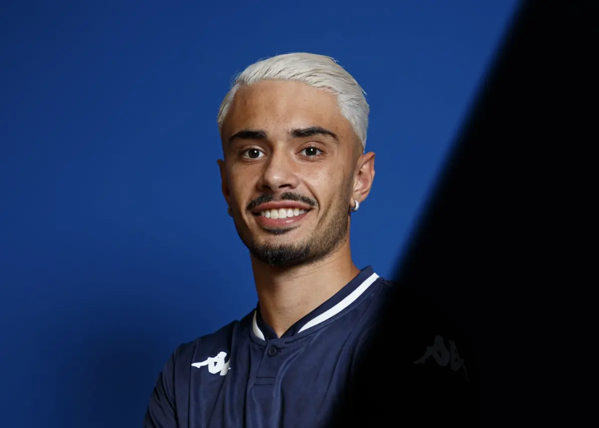 Imagem de contexto do artigo Oficial: Isra Salazar é reforço para o ataque do Estoril