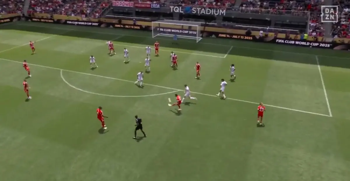 Imagem de contexto do artigo Atenção Benfica: Bayern vai para o intervalo a golear o Auckland por 6-0