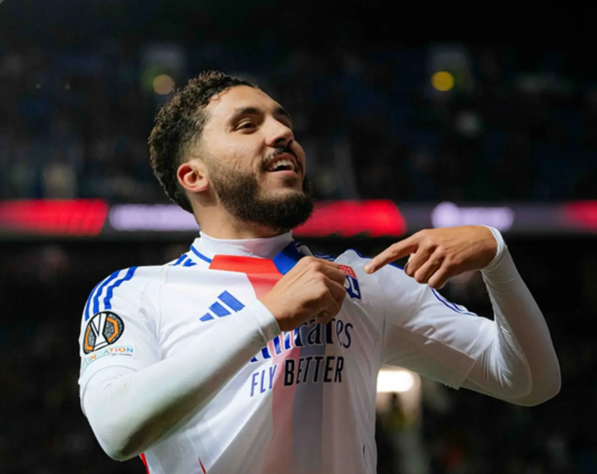 Imagem de contexto do artigo John Textor dá nega ao Dortmund, adversário do Sporting na Champions, por médio do Lyom