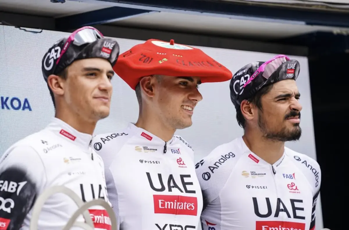 António Morgado, à direira (créditos: UAE Emirates)