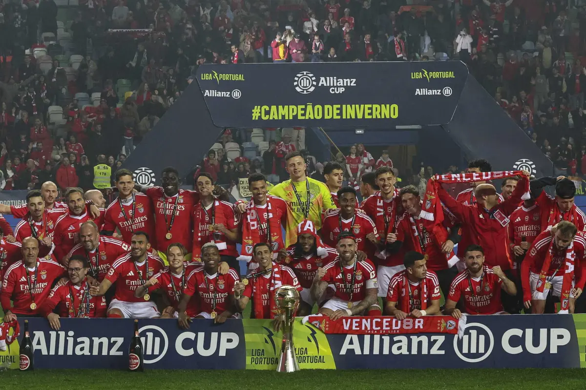 Imagem de contexto do artigo Penáltis decidiram: Benfica venceu Sporting e conquistou Taça da Liga