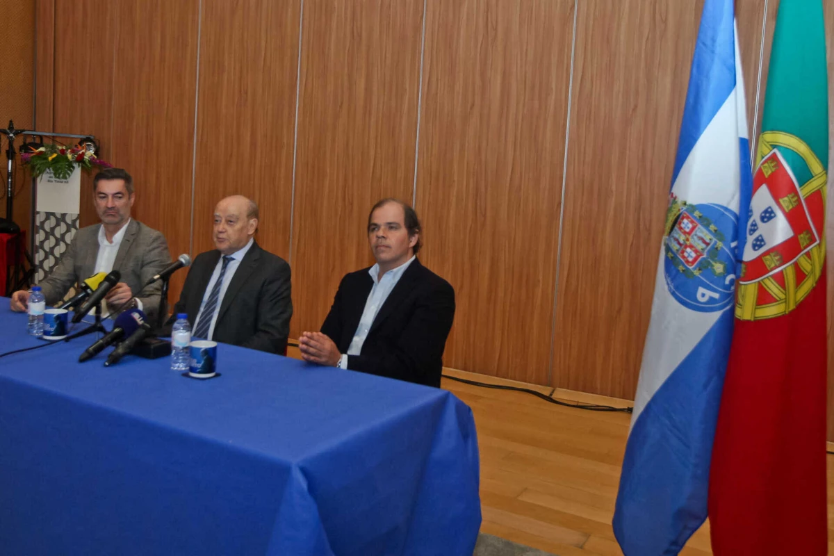 João Rafael Koehler, à direita (créditos: osé Carmo / Global Imagens )