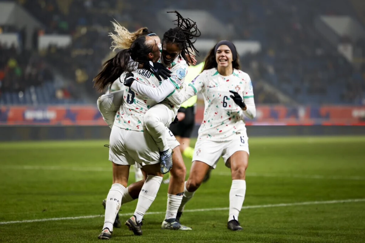 Seleção feminina (créditos: FPF)