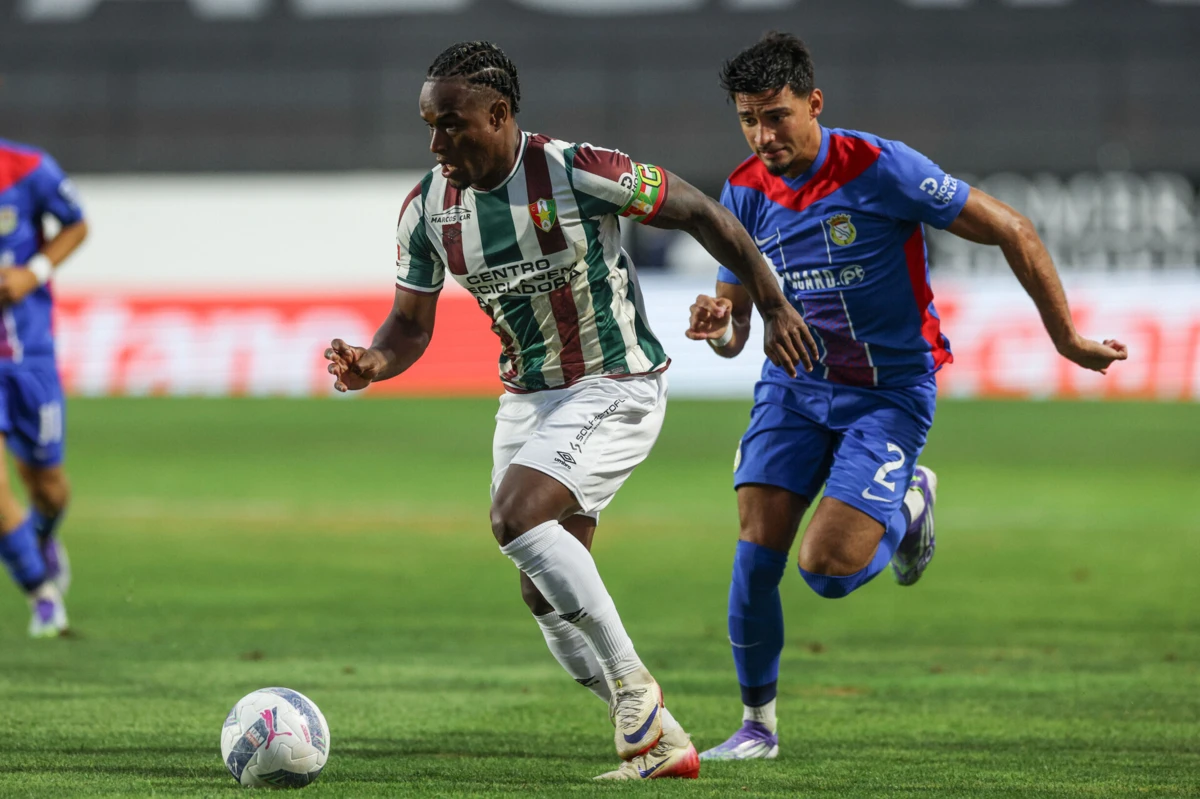 Jovane Cabral, extremo do Estrela da Amadora