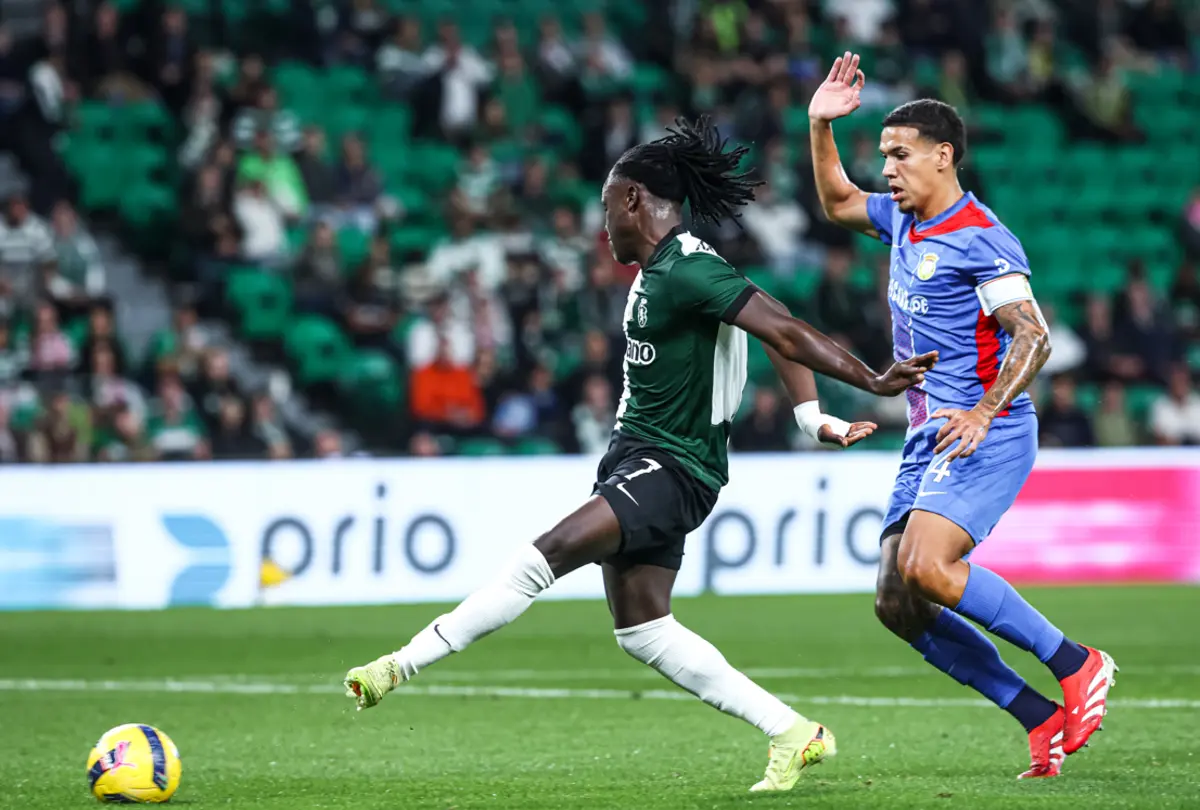 Naves tenta travar Quenda num Sporting-Alverca