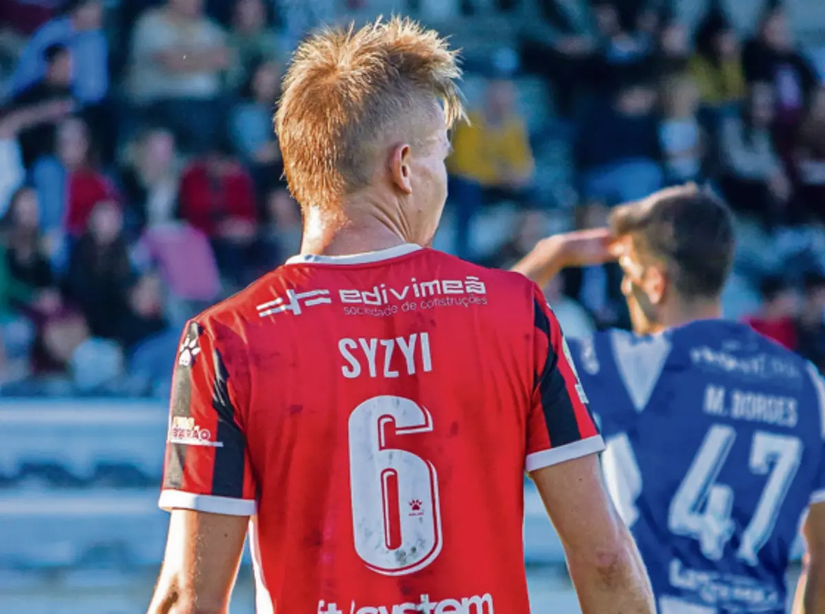 Imagem de contexto do artigo "Prédio foi bombardeado e um rapaz que jogou comigo no Metalist morreu"