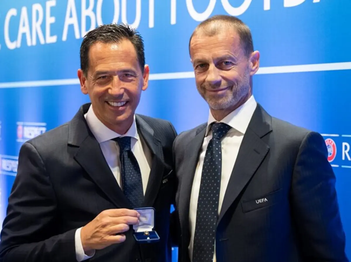 Pedro Proença ao lado de Aleksander Ceferin, presidente da UEFA