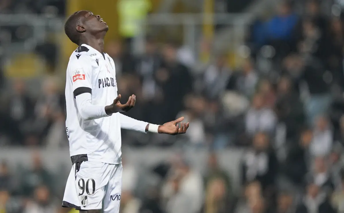 Ndoye leva dois golos pelo Vitória