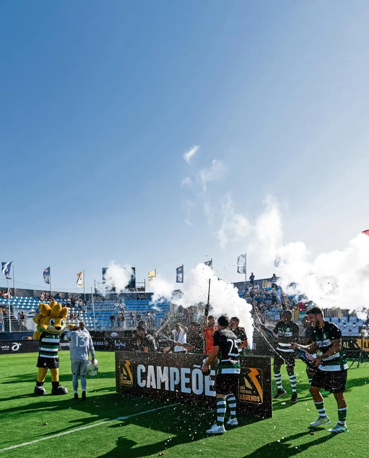 Imagem de contexto do artigo Velhas glórias vão a jogo na Nazaré entre esta sexta-feira e domingo