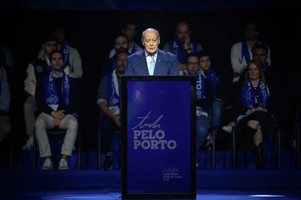 Imagem de contexto do artigo Pinto da Costa evidenciou desagrado a Mário Ferreira após declarações de Moniz