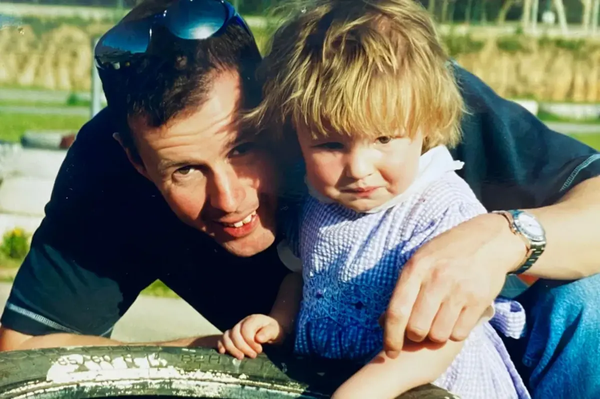 Imagem de contexto do artigo Filha de Colin McRae estreia-se nos ralis 30 anos após o título mundial do pai